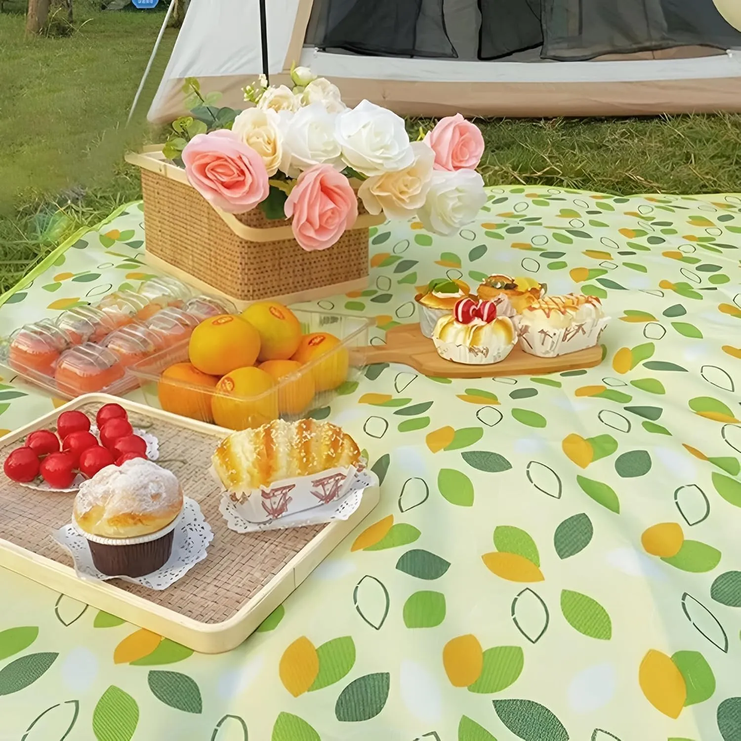 YU FENG Picnic Blankets Waterproof Outdoor Green Leaves Quick Drying Lightweight Camping Beach Blanket Mat for Travel Family Party (60x80 inch)
